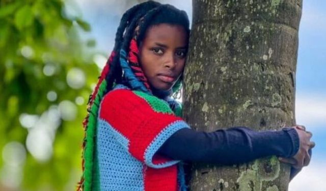 Ağaca 72 saat boyunca sarıldı, dünya rekoru kırdı