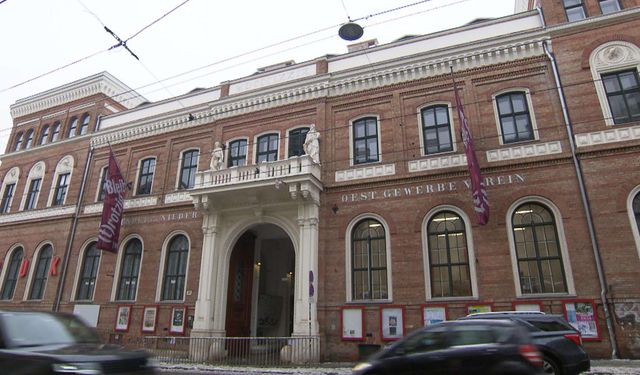 Viyana’daki İranlılar Hem Aileleri Hem Kendileri İçin Kaygılı