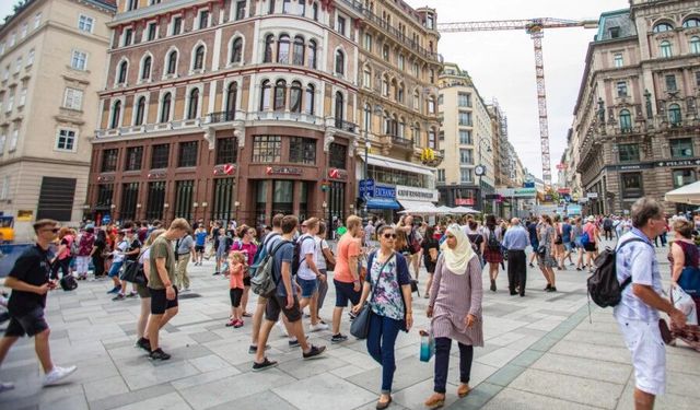 Araştırma: Avusturya’da Halkın Üçte İkisi Geleceğe Karamsar Bakıyor