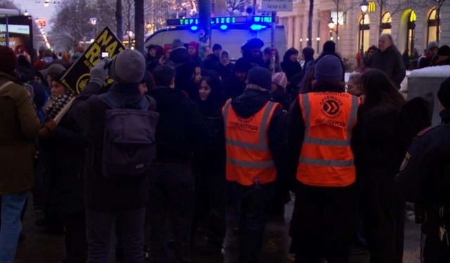 Viyana Akademik Balo Öncesi Protestolar: Şehir Merkezinde Güvenlik Önlemleri Artırıldı