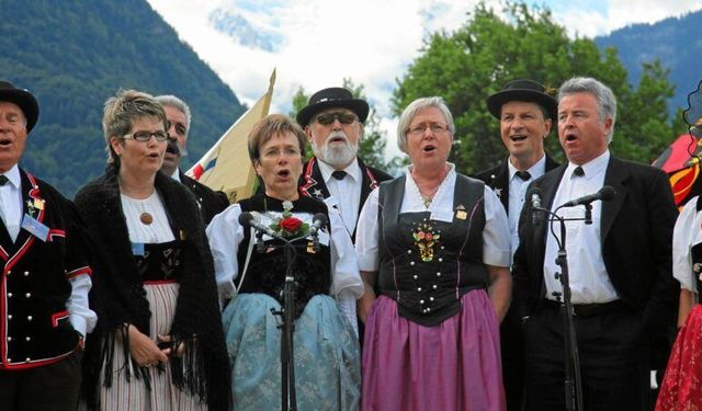 İsviçre nüfusuna 10 milyon sınırı koymak için sandığa gidecek