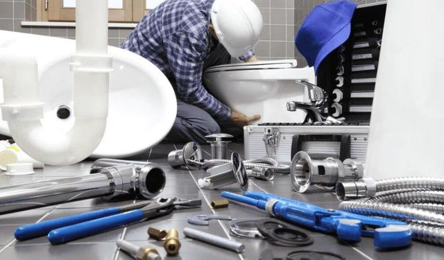 3 eyalette ev sahiplerini hedef alan sahte tesisatçı çetesi çökertildi