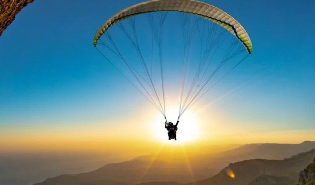 Vorarlberg’de yamaç paraşütü faciası: Alman pilot hayatını kaybetti