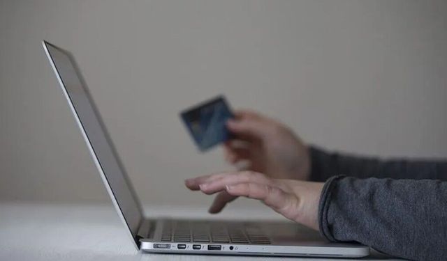 Viyanalılar internet alışverişinde rekor kırdı: Online harcamalar 2,3 milyar avroya ulaştı