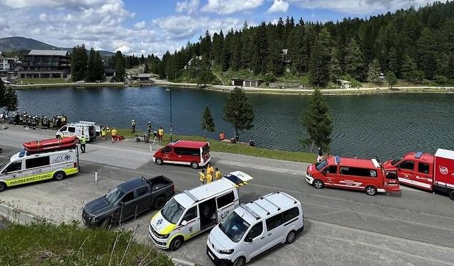 Avusturya'da feci kaza: Otomobil göle uçtu, sürücü yaşamını yitirdi