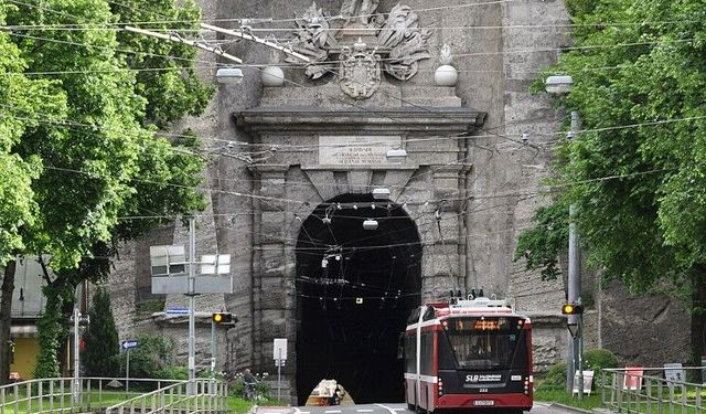 Salzburg’da Neutor kapandı: Kent trafiğinde aylar sürecek değişiklik