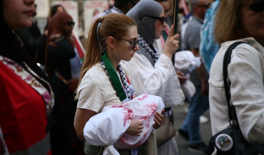 Viyana'da İsrail'in Gazze'ye Yönelik Saldırıları Protesto Edildi
