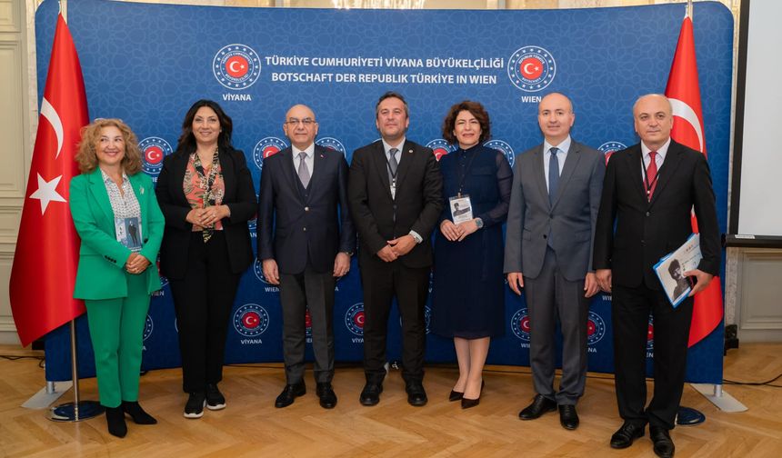 Viyana'da "Atatürk’ün Askeri Kimliği Paneline" Yoğun İlgi