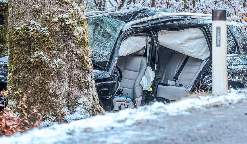 33 Yaşındaki Kadın Trafik Kazasında Hayatını Kaybetti