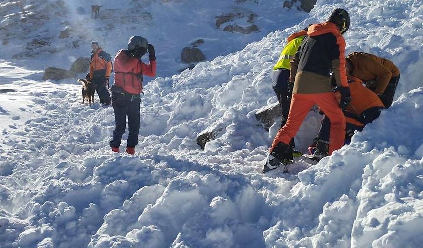 Lungau'da Çığ Faciası: Kayakçı Hayatını Kaybetti