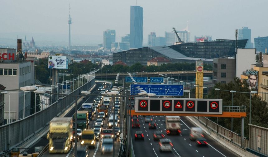 Viyana ve Çevresinde Noel ile Yılbaşı Arasında Trafik Yoğunluğu Bekleniyor