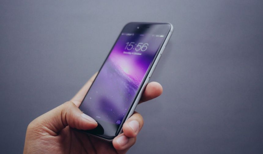 Fransa raporu: Cep telefonu ve kanser arasında bağlantı yok