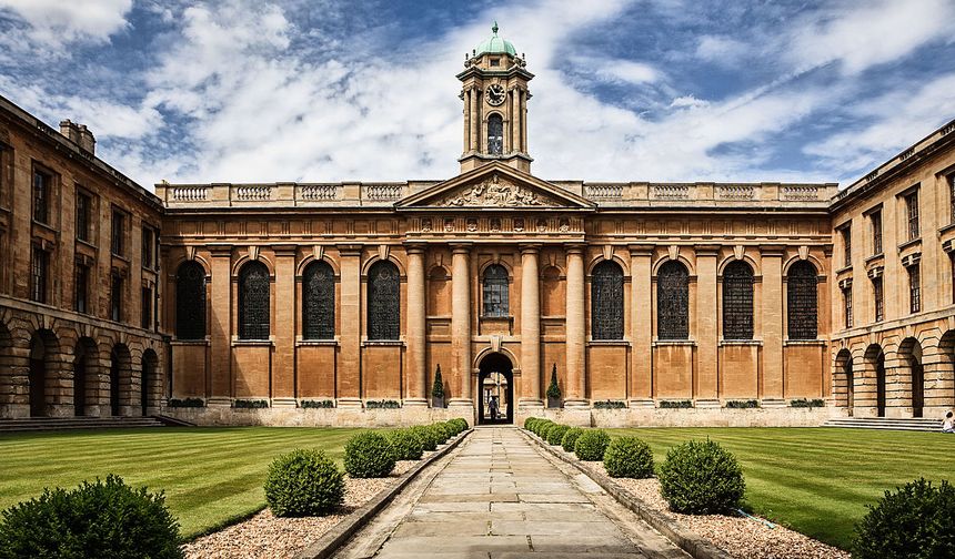 Oxfordlu Akademisyen, Hindistan’daki Araştırmaları Nedeniyle Sınır Dışı Edilme Riskiyle Karşı Karşıya