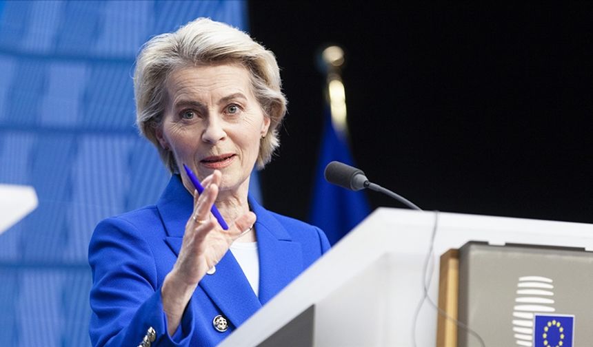 Avrupa’nın Birliğini Savunan Von der Leyen’e Şarlman Ödülü