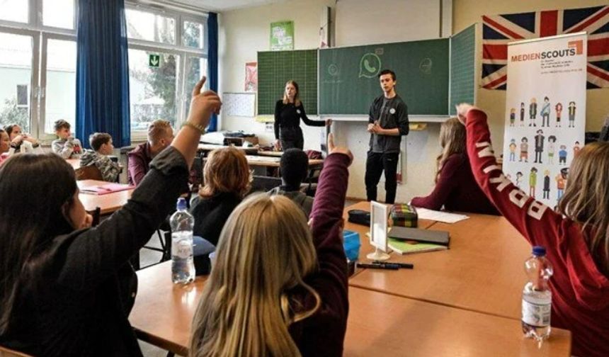 Almanya’da Eğitim Krizi Derinleşiyor: Dil Bilmeyen Öğrenciler İçin Eğitim Kapıları Kapanabilir