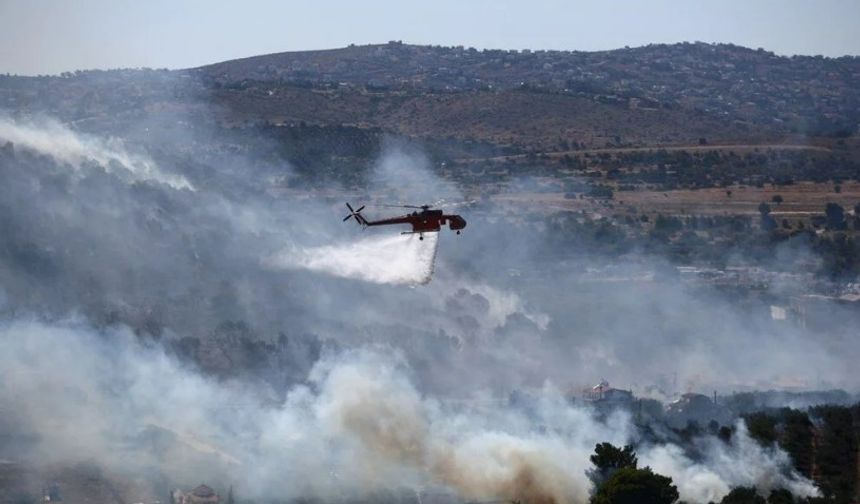 Yunanistan Alevlere Teslim: Girit ve Atina’da Yangın Alarmı