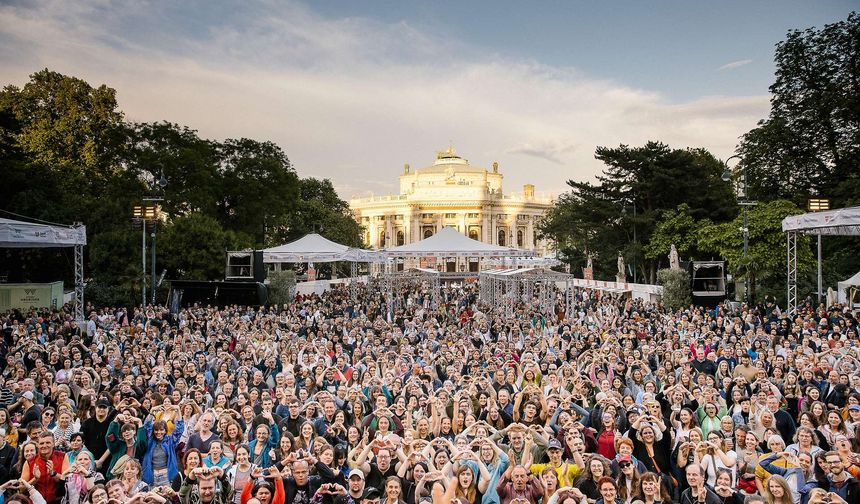 Wienliebe Festivali Yeniden Rathausplatz’da