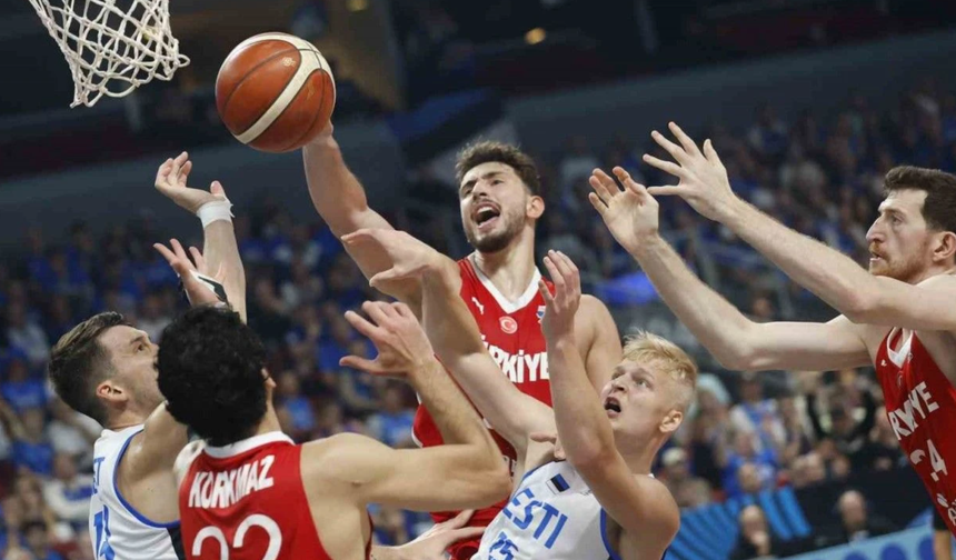 12 Dev Adam, Avrupa Basketbol Şampiyonası'nda çeyrek finale yükseldi