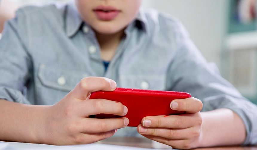 Avusturya'da Okullarda Telefon Yasağı: Kural Var, Uygulama Zor