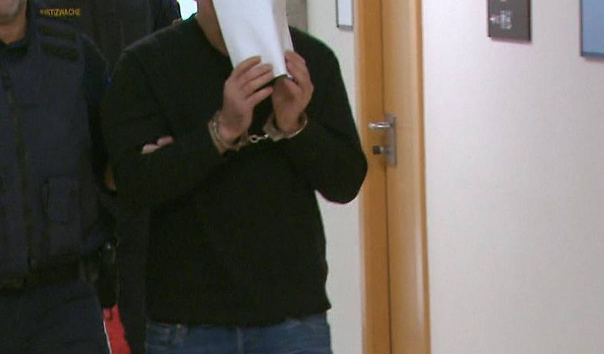 72 Yaşındaki Türk Kökenli Adamın Evinde Bıçaklanarak Öldürülmesine Müebbet Hapis