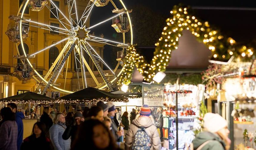 Viyana’nın Noel Pazarları Sezona Merhaba Dedi