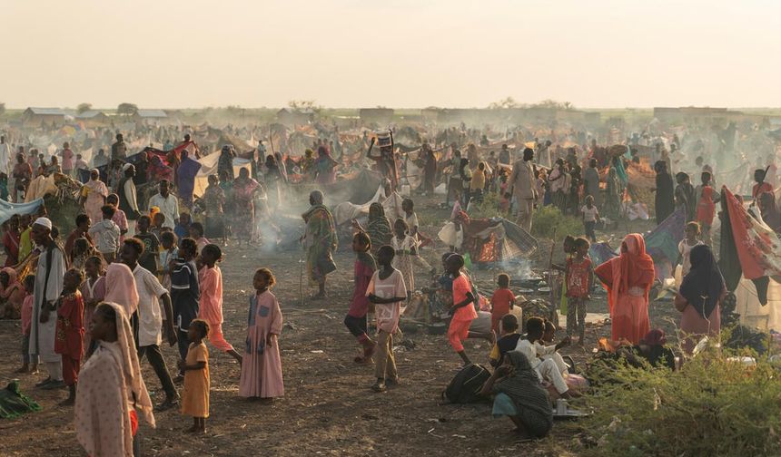 Toplu katliam iddialarının ve insani krizin merkezindeki Sudan'da neler oluyor?