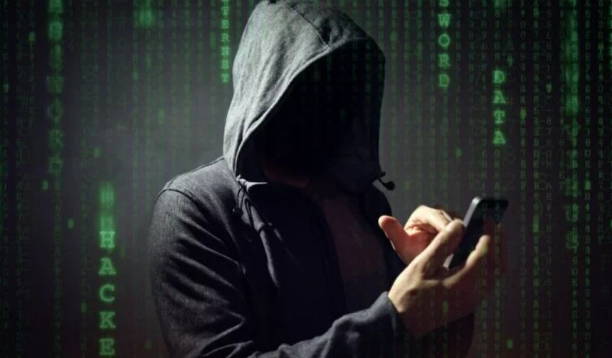 Viyana'da Kendini Polis Olarak Tanıtan Bir Kişi Yaşlı Kadını 158 Bin Avro Dolandırdı