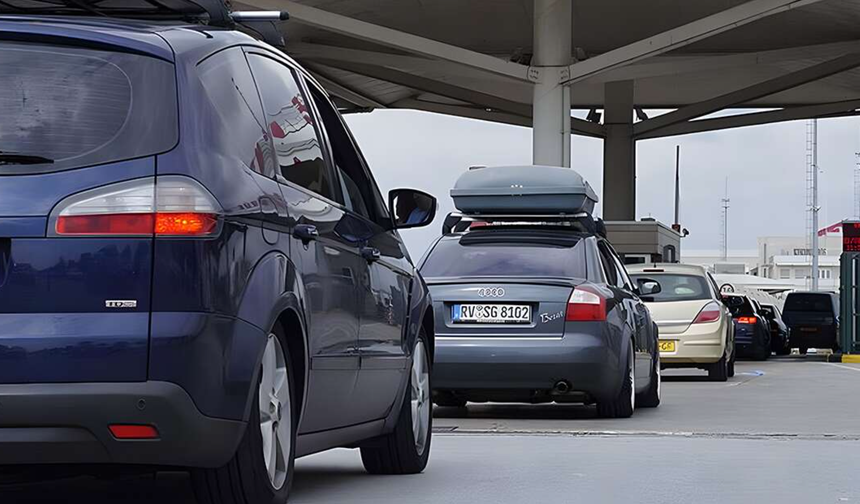 Yabancı plakalı araçlar Türkiye'de otoyol ücretinden kaçamayacak