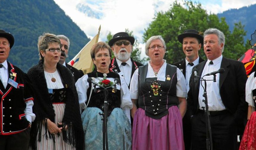 İsviçre nüfusuna 10 milyon sınırı koymak için sandığa gidecek