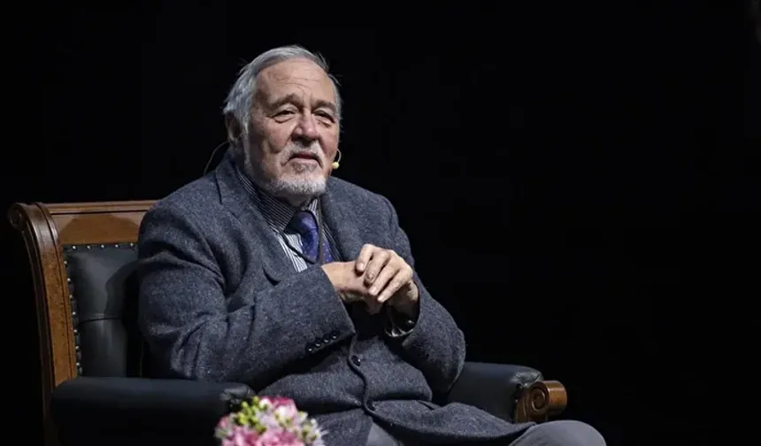 Tarihçi ve yazar Prof. Dr. İlber Ortaylı, tedavi gördüğü hastanede hayatını kaybetti