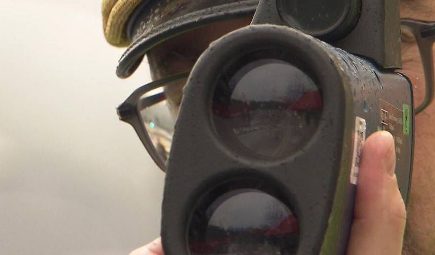 Karintiya’da aşırı hız yapan iki sürücünün ehliyetine el konuldu