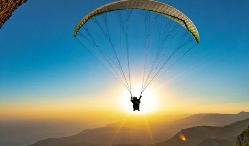 Vorarlberg’de yamaç paraşütü faciası: Alman pilot hayatını kaybetti