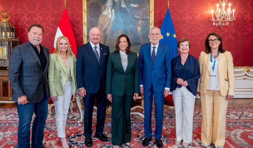 Viyana’da İklim Zirvesi: Van der Bellen, Schwarzenegger ve Harris Bir arada