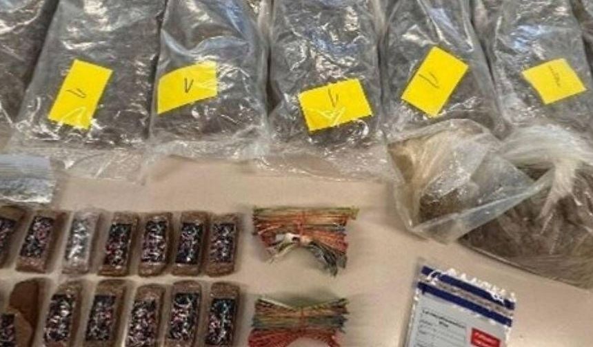 Viyana’da Uyuşturucu Deposuna Baskın: Kilolarca Esrar, Haşiş ve 20 Bin Euro Ele Geçirildi