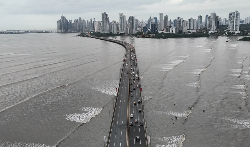 Panama'da 7,6 büyüklüğünde deprem: Tsunami uyarısı yapıldı