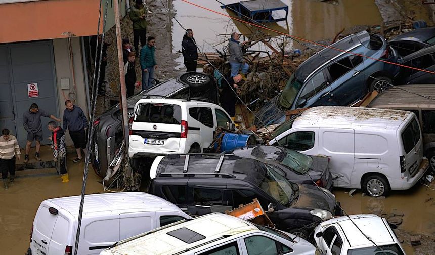 İstanbul'a düşen 'rekor' yağışın sele dönüşmesi nasıl önlenebilirdi?