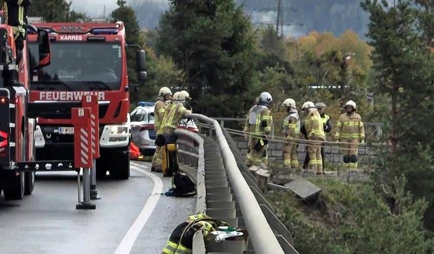 Tirol'de Gece Vardiyasından Dönen Taksici Uçuruma Yuvarlanarak Hayatını Kaybetti
