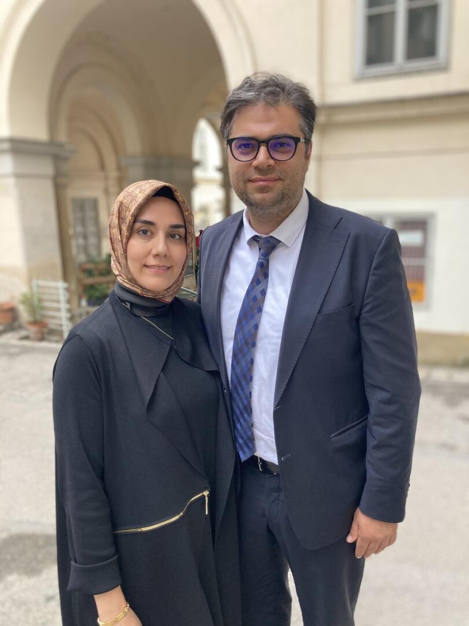 Esra (avukat) ve Mahmut Şahinol (doktor) her ikisi de 41 yaşında