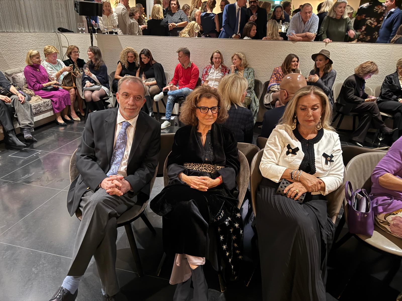 Daa23345 A82C 41Ae 8411 65A4D0C5Dc40-1