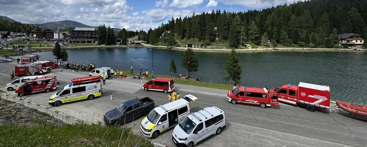 Avusturya'da feci kaza: Otomobil göle uçtu, sürücü yaşamını yitirdi